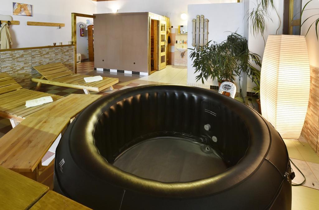 Hotel Kovarna Decin Eksteriør bilde